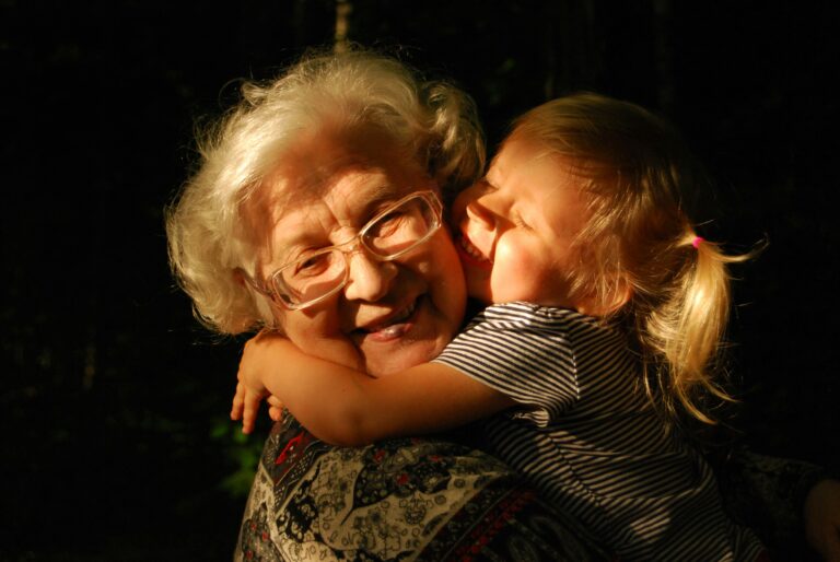 hug-grandma-granddaughter